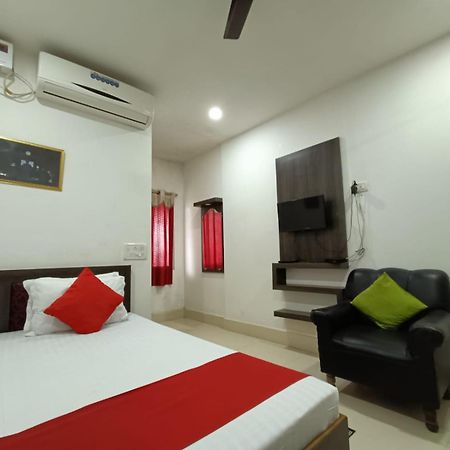 Hotel Executive Inn Hailakandi Экстерьер фото