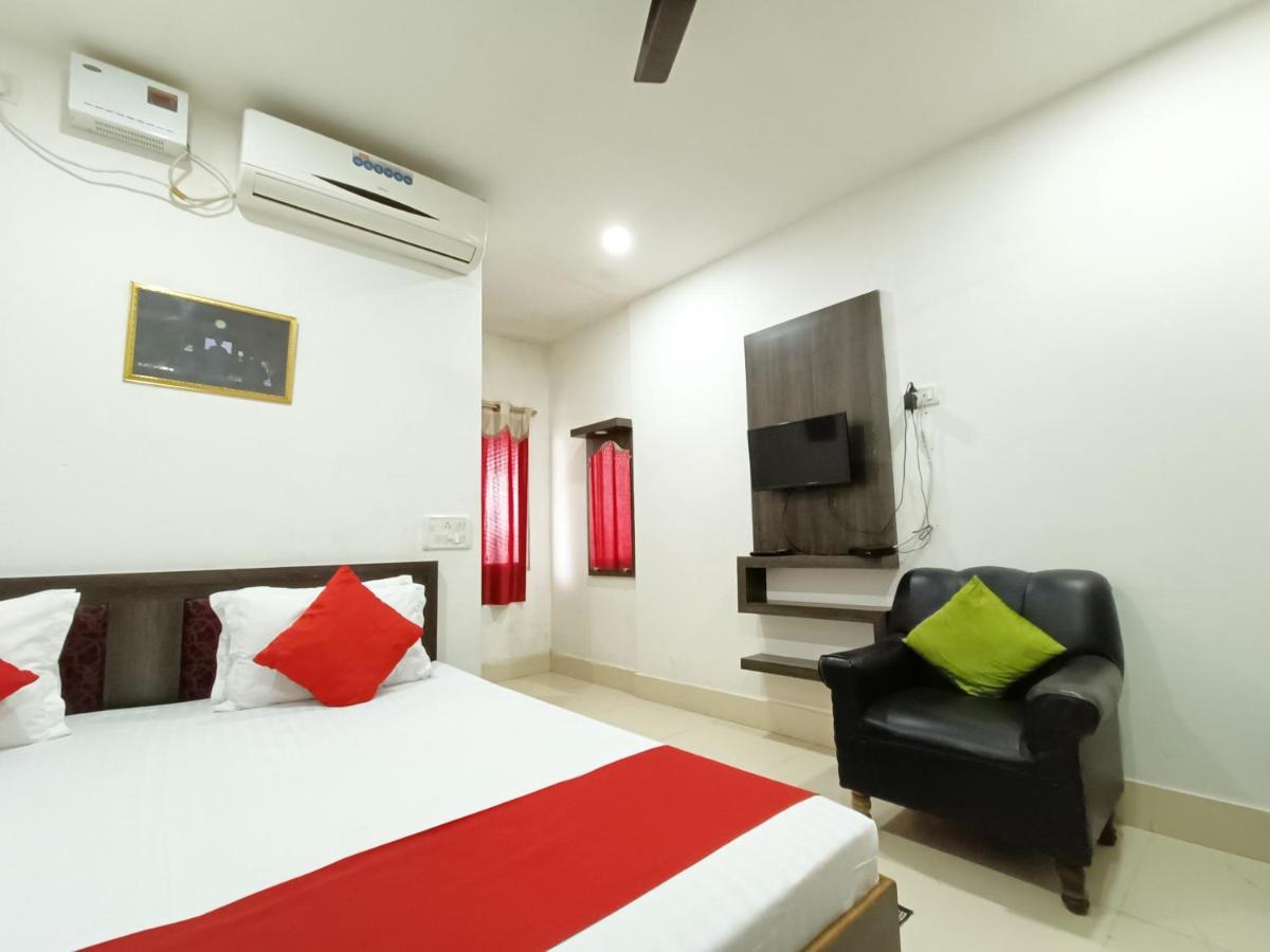 Hotel Executive Inn Hailakandi Экстерьер фото