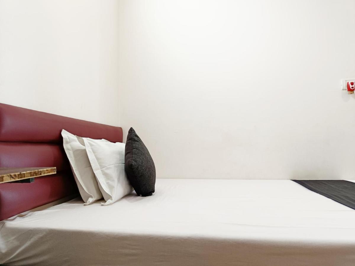 Hotel Executive Inn Hailakandi Экстерьер фото