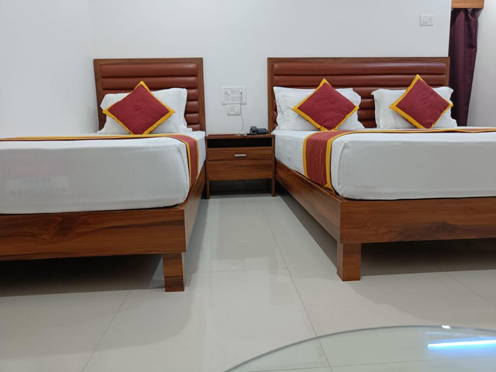 Hotel Executive Inn Hailakandi Экстерьер фото