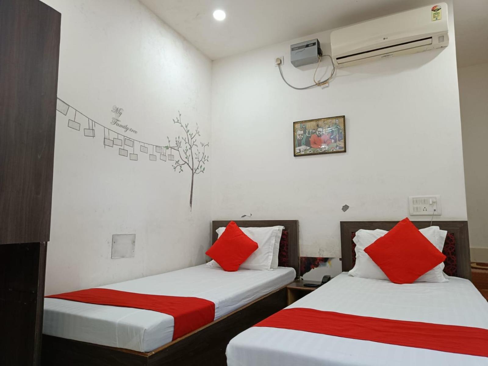 Hotel Executive Inn Hailakandi Экстерьер фото