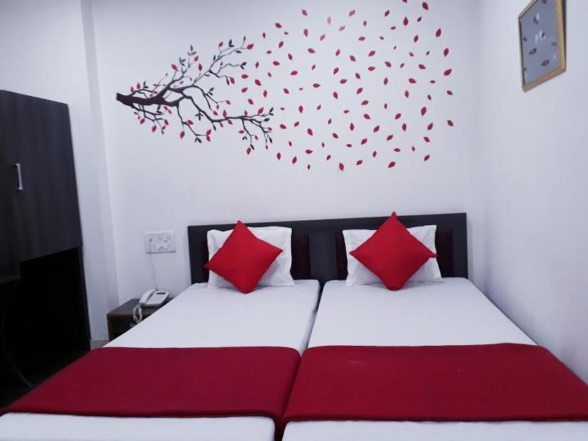 Hotel Executive Inn Hailakandi Номер фото